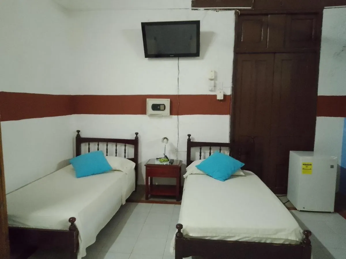 Hotel Nueva Granada Santa Marta 2*, Santa Marta (Magdalena)